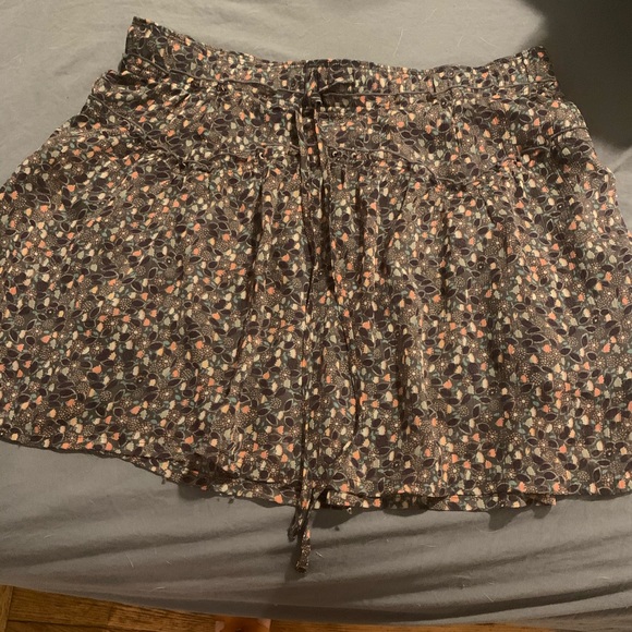 American Eagle Outfitters Dresses & Skirts - Super cute skirt